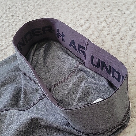 Under Armor, Women's Medium, Grey, Athletic, Shortly Shorts - Picture 3 of 6